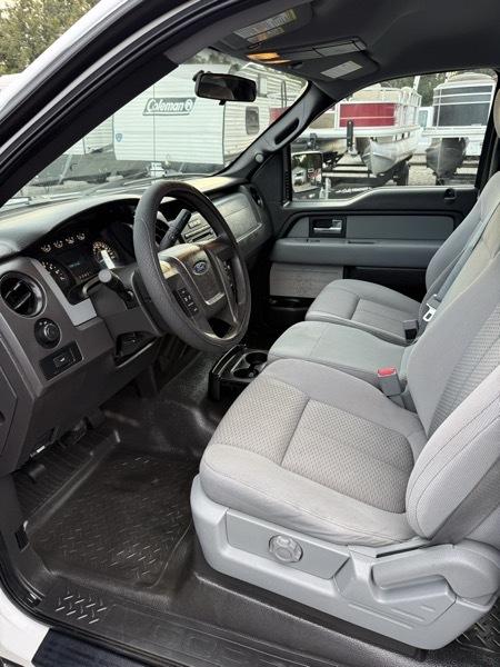 Ford F-150 XL SuperCrew 4WD 2012