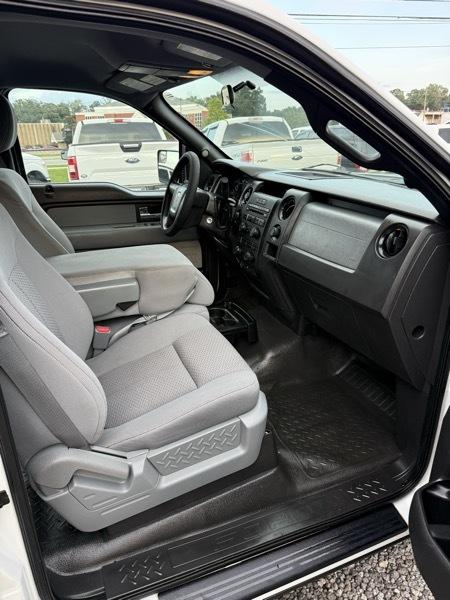 Ford F-150 XL SuperCrew 4WD 2012
