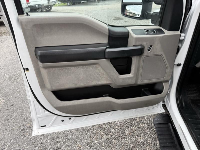 Ford F-350 SD XL DRW 2WD 2017