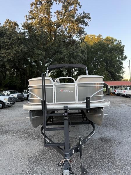 Sun Tracker Party Barge 20 DLX  2023
