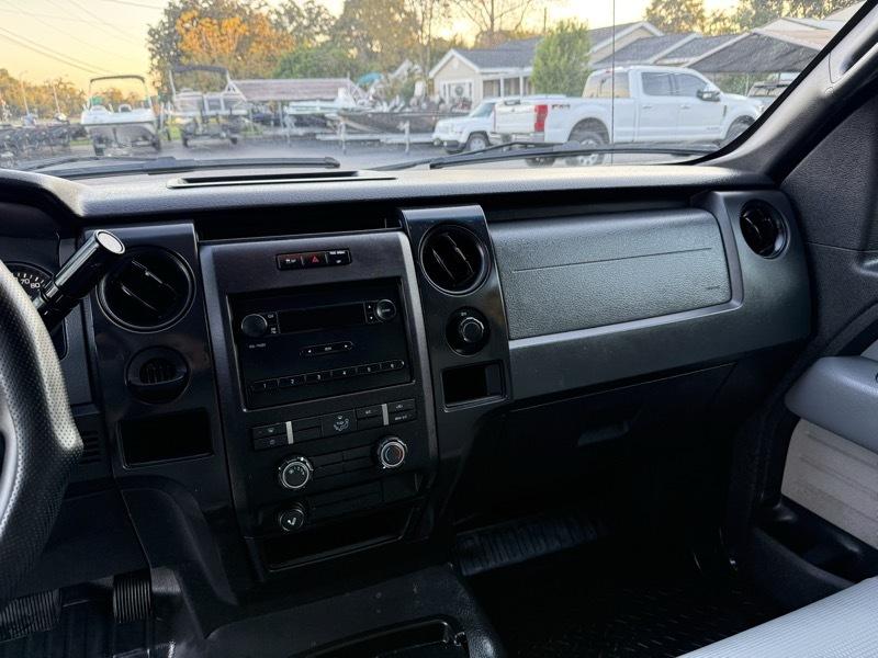 Ford F-150 XL SuperCrew 2WD 2011