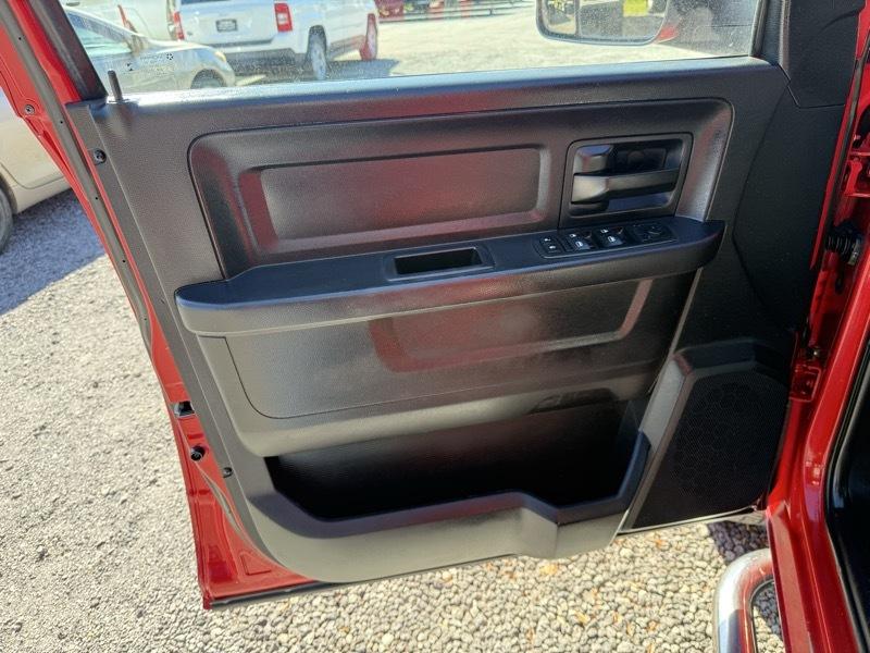 RAM 2500 Tradesman Crew Cab 4WD 2013