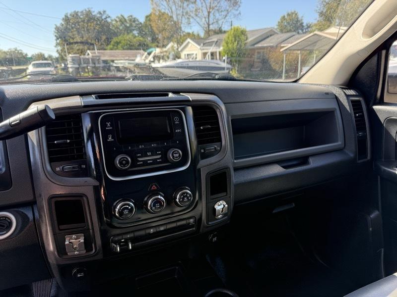 RAM 2500 Tradesman Crew Cab 4WD 2013