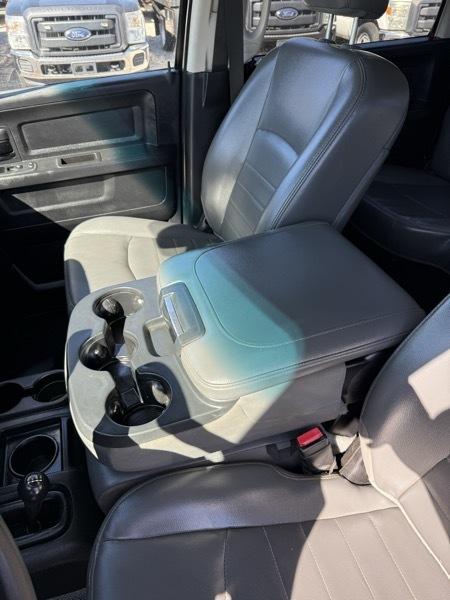 RAM 2500 Tradesman Crew Cab 4WD 2013