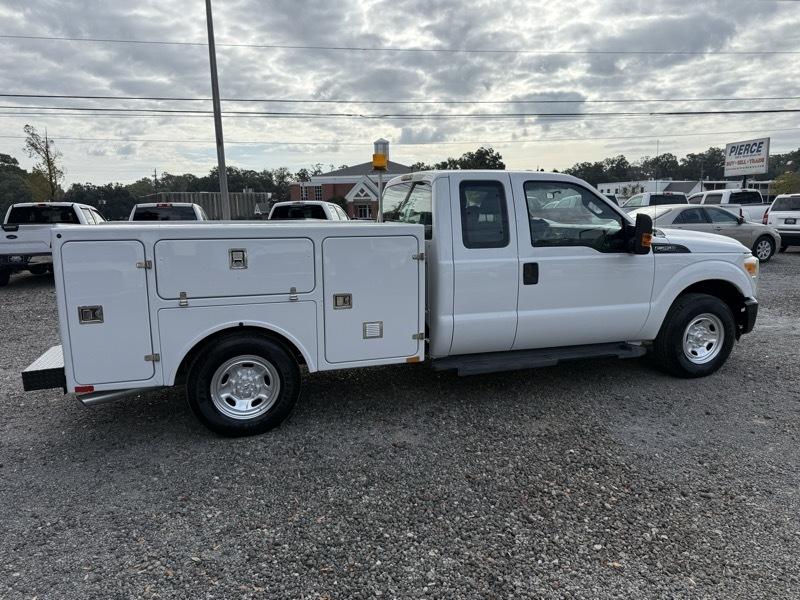 Ford F-250 SD XL SuperCab 2WD 2011