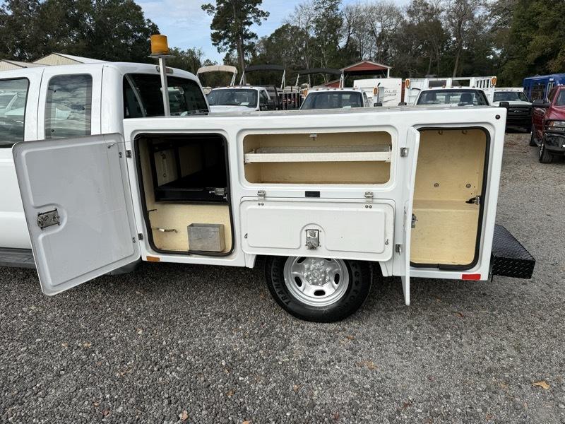 Ford F-250 SD XL SuperCab 2WD 2011