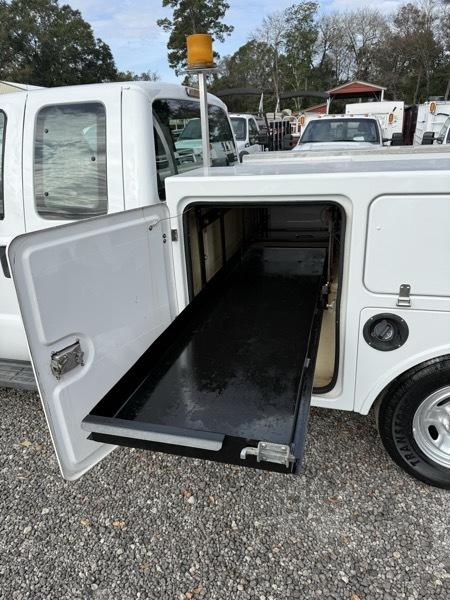 Ford F-250 SD XL SuperCab 2WD 2011