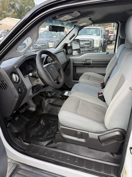 Ford F-250 SD XL SuperCab 2WD 2011
