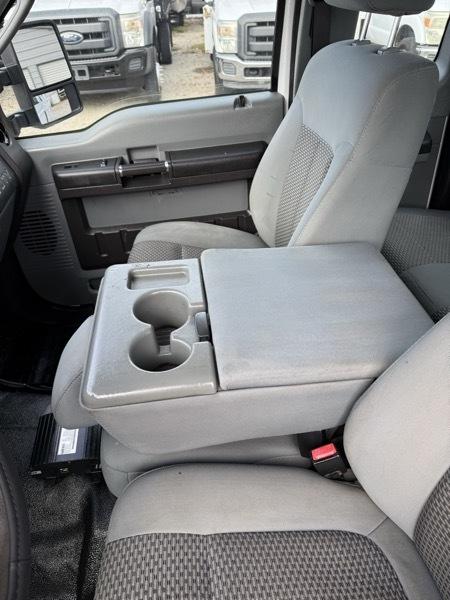 Ford F-250 SD XL SuperCab 2WD 2011