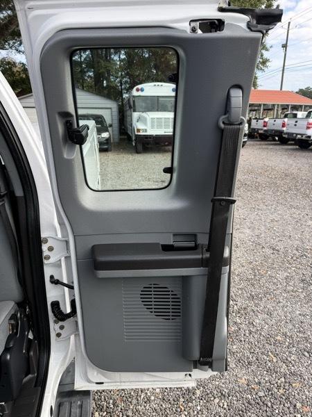 Ford F-250 SD XL SuperCab 2WD 2011