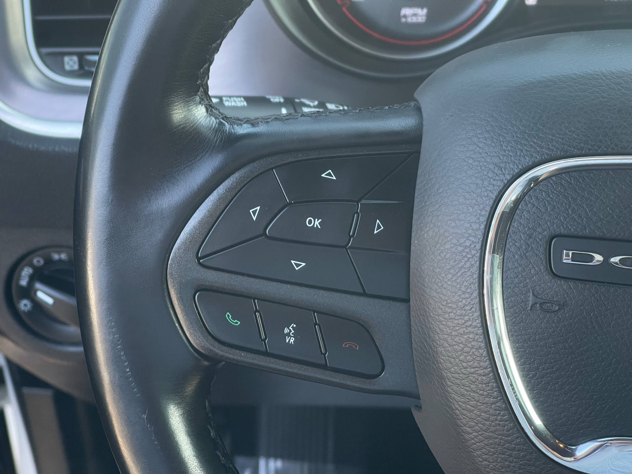 Dodge Charger SXT RWD 2022