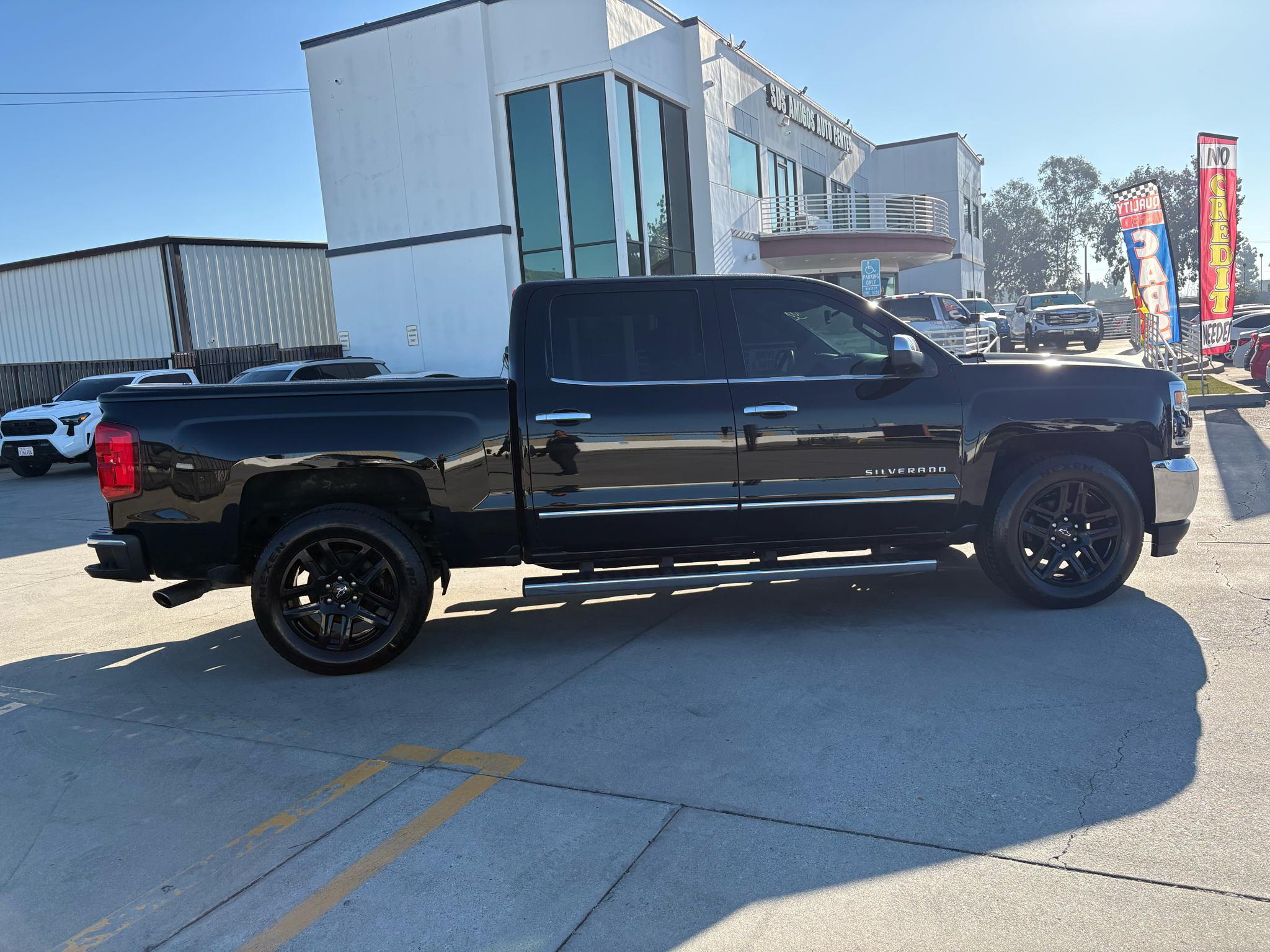 Chevrolet Silverado 1500 2WD Crew Cab 143.5" LTZ w/1LZ 2017