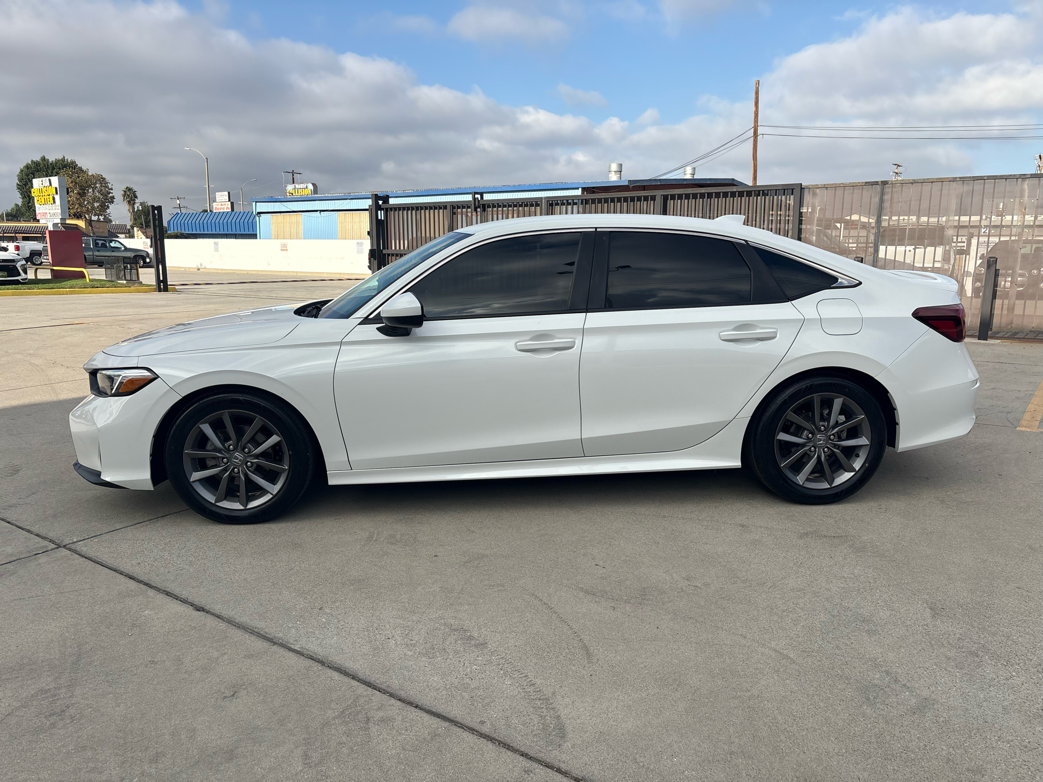 Honda Civic Sedan LX CVT 2025