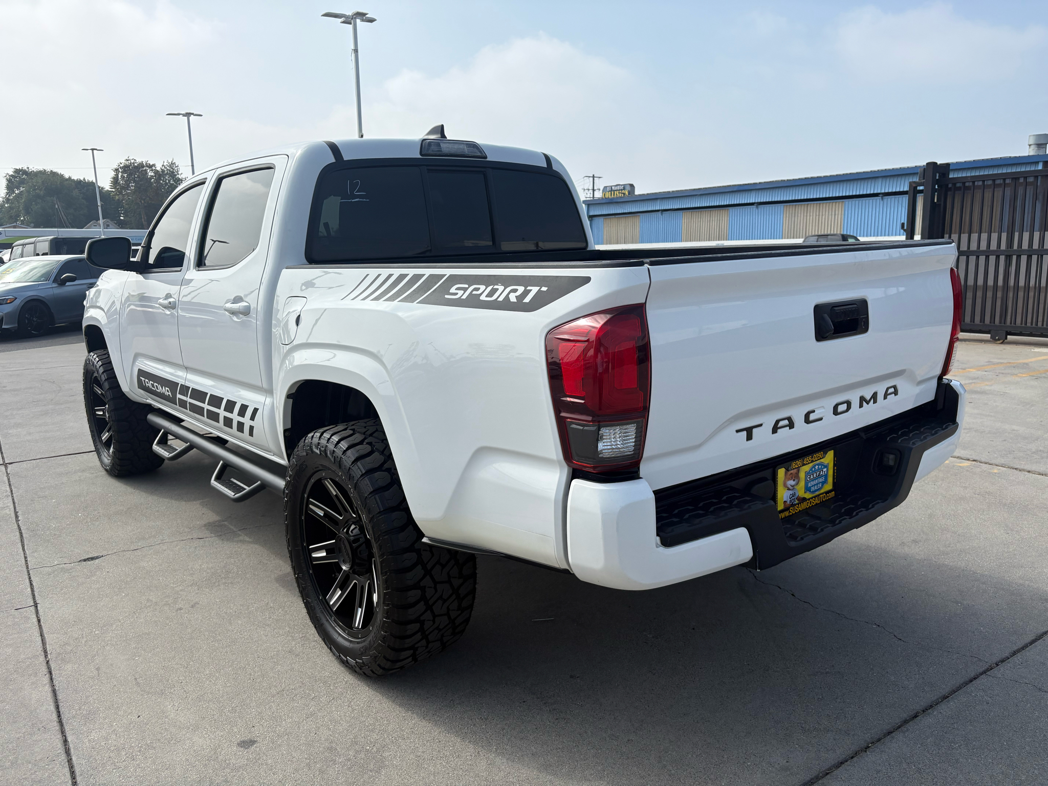 Toyota Tacoma 2WD Double Cab I4 AT SR (Natl) 2018