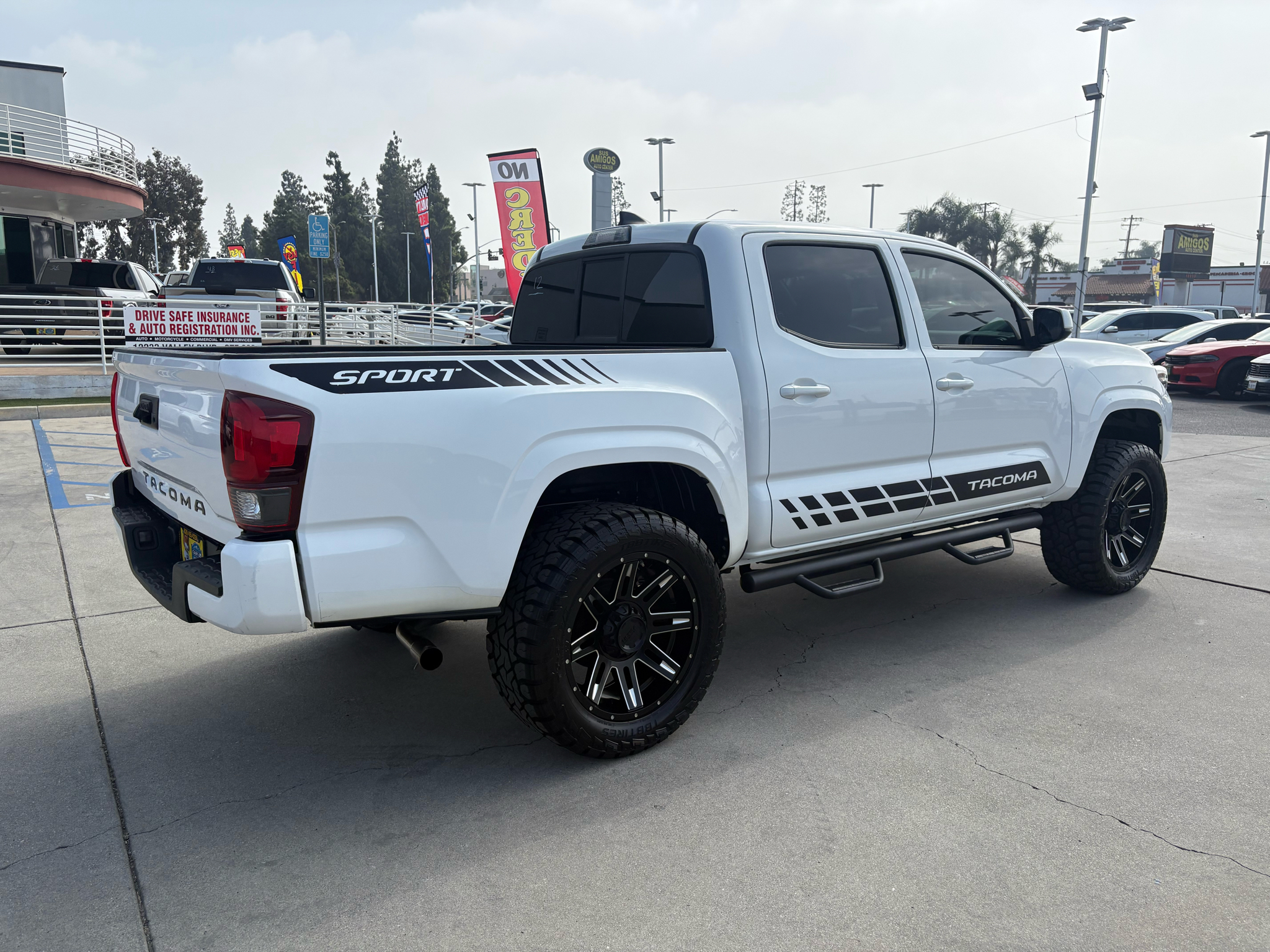 Toyota Tacoma 2WD Double Cab I4 AT SR (Natl) 2018