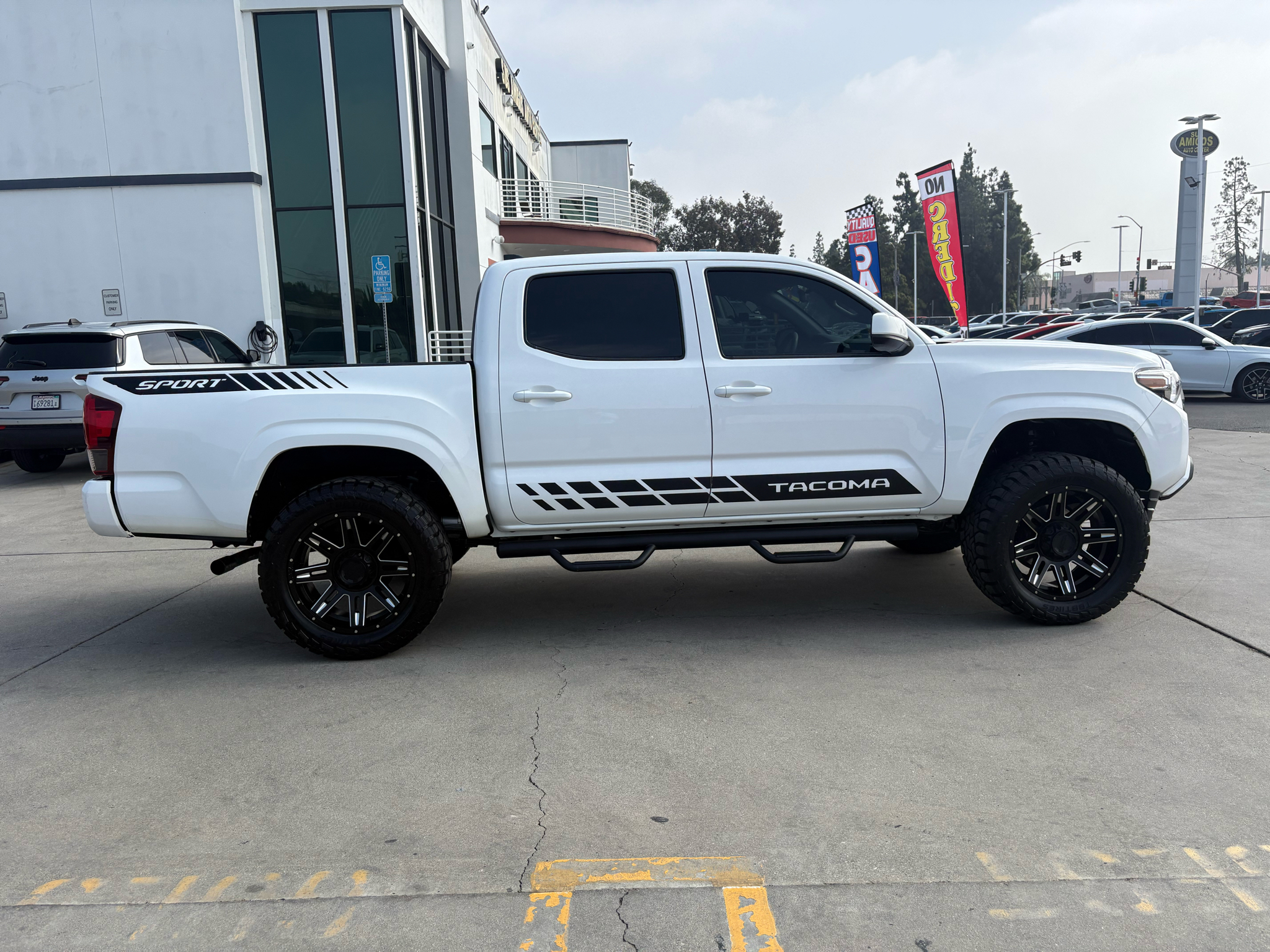 Toyota Tacoma 2WD Double Cab I4 AT SR (Natl) 2018