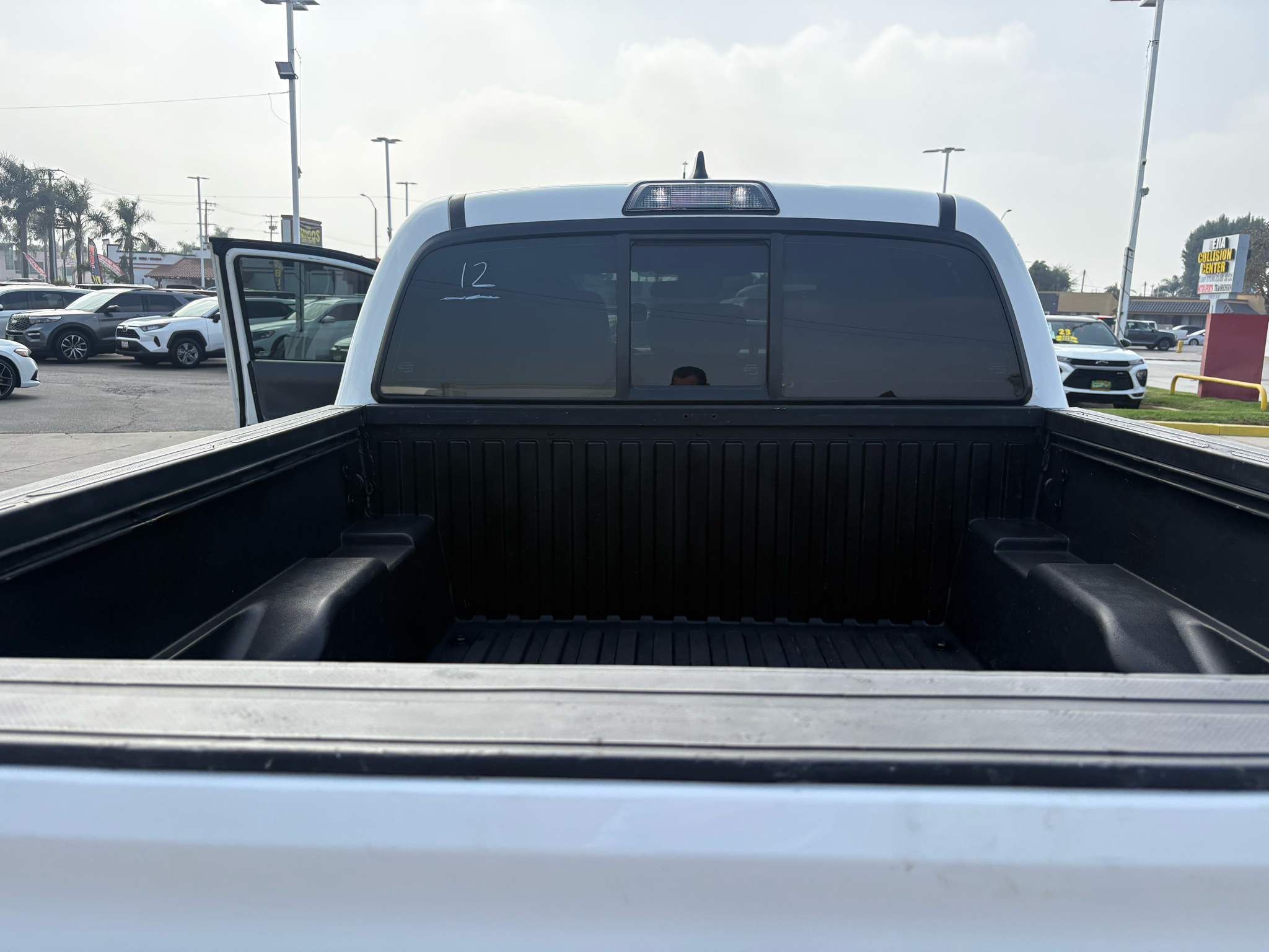 Toyota Tacoma 2WD Double Cab I4 AT SR (Natl) 2018