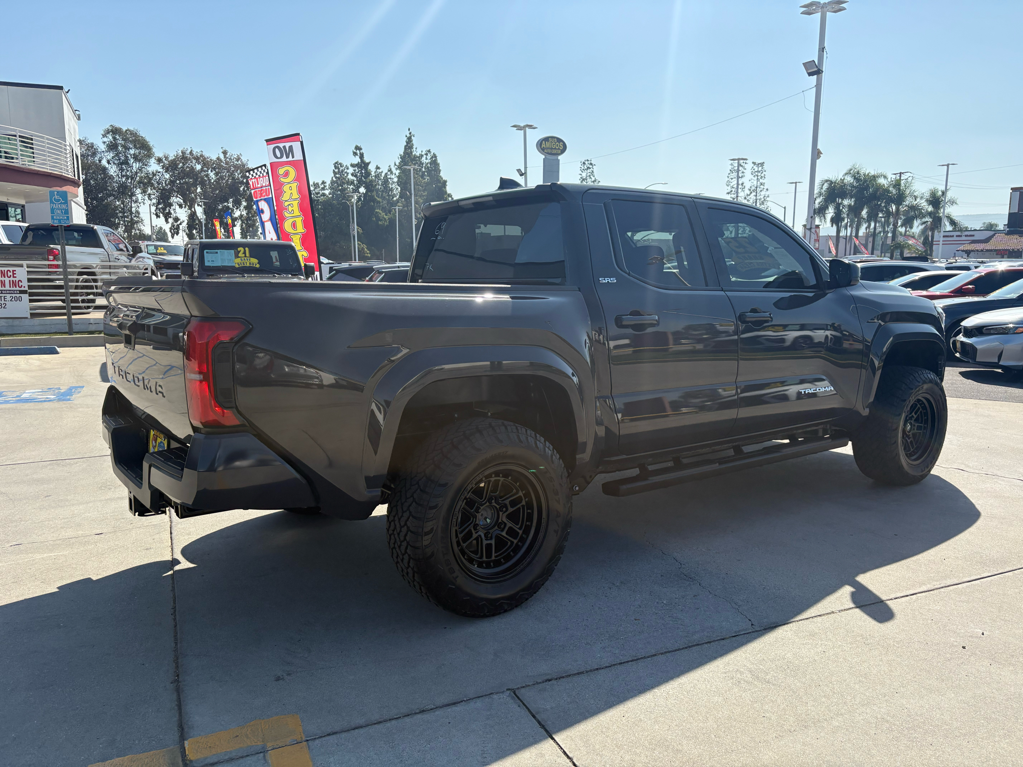 Toyota Tacoma 2WD SR5 Double Cab 5' Bed AT (Natl) 2025
