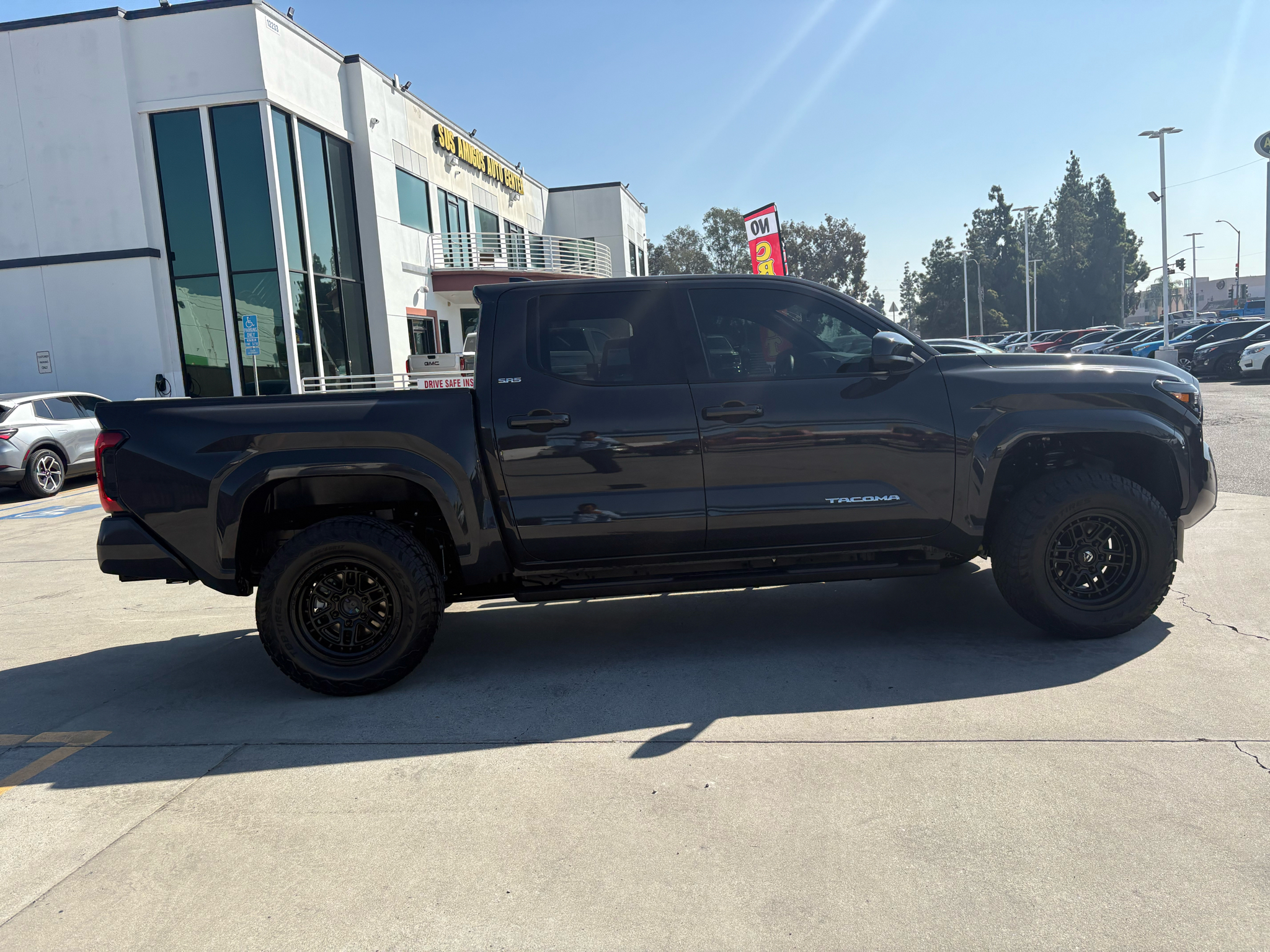 Toyota Tacoma 2WD SR5 Double Cab 5' Bed AT (Natl) 2025