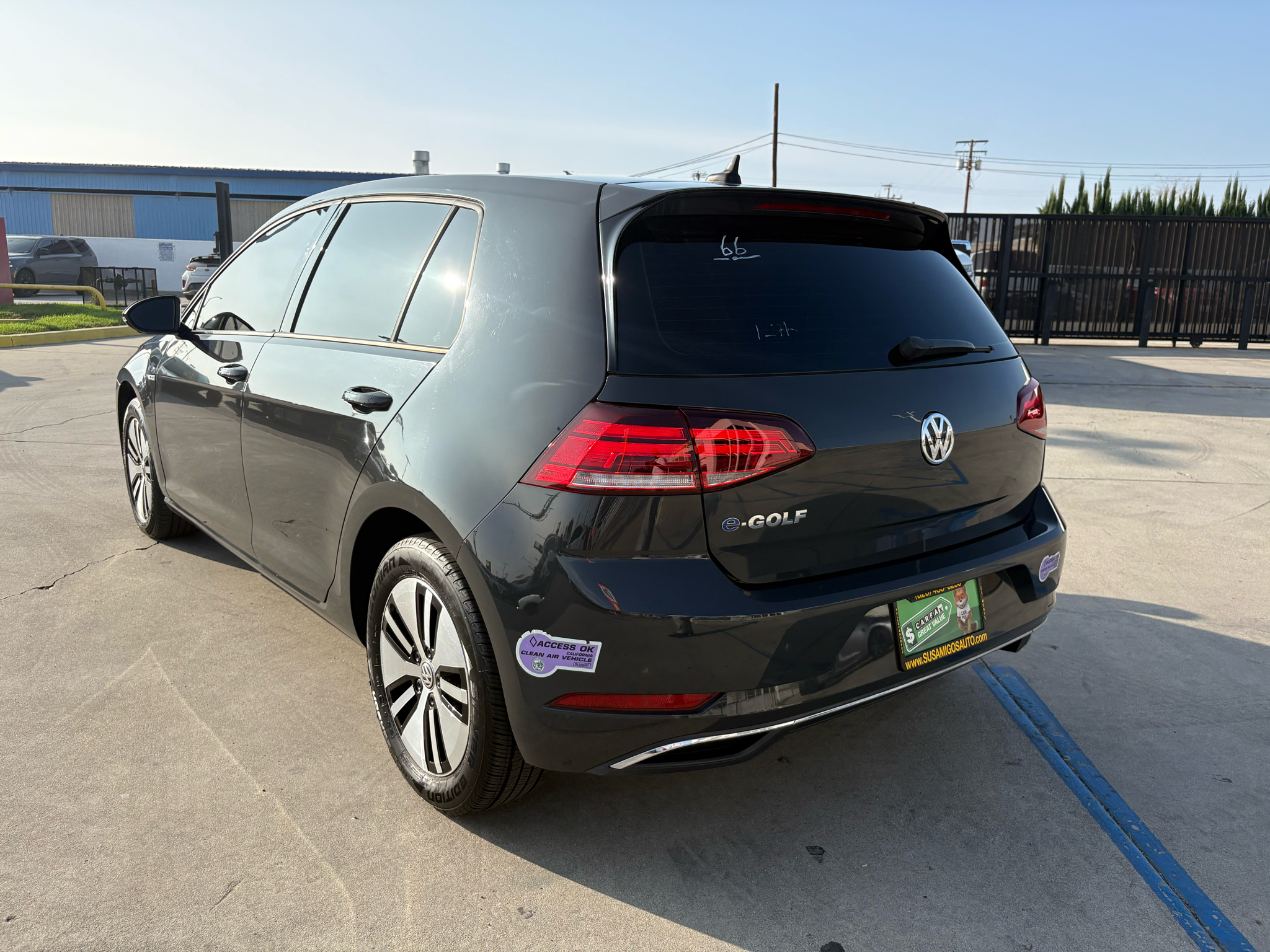 Volkswagen e-Golf 4-Door SE 2019