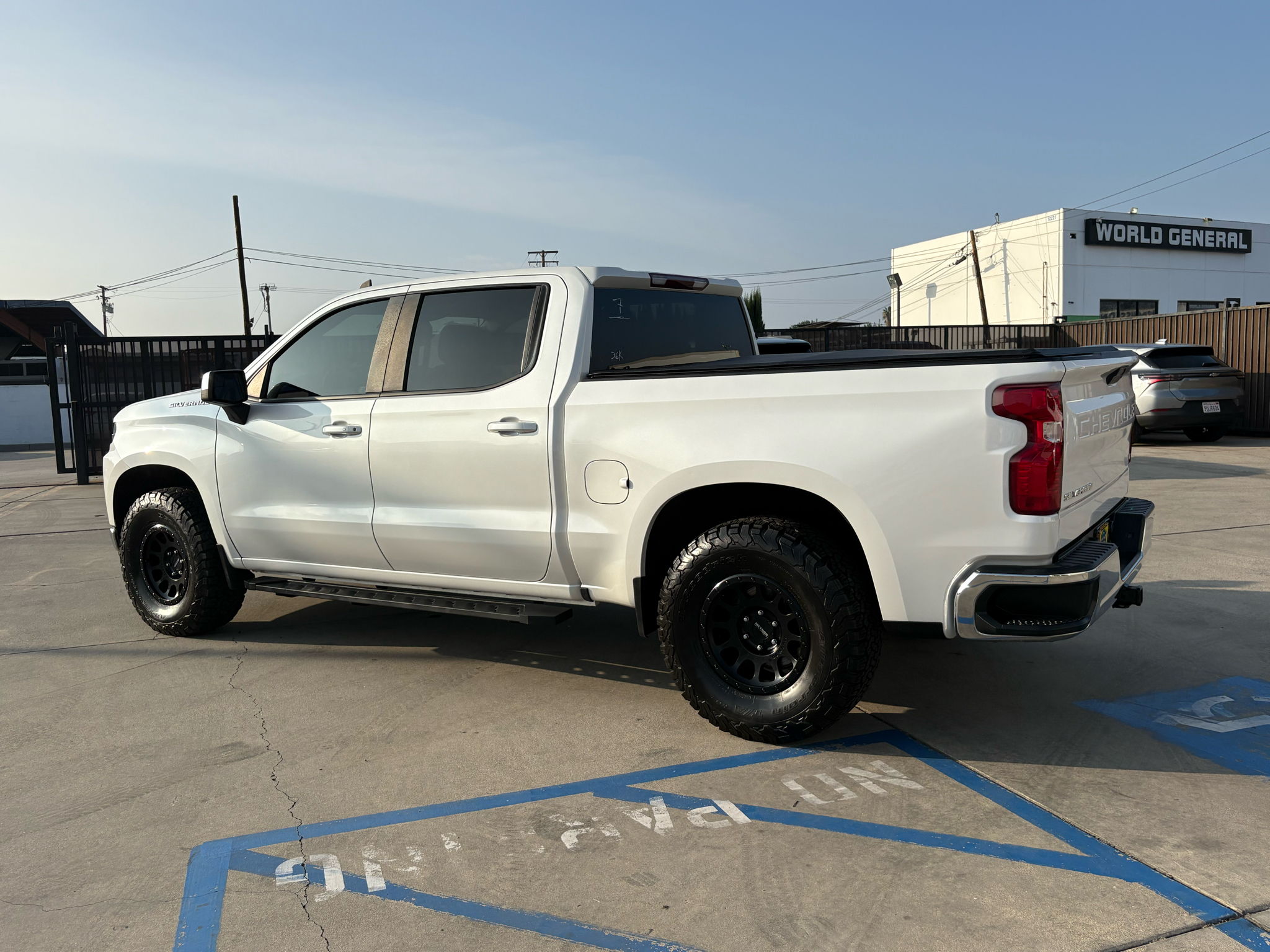 Chevrolet Silverado 1500 2WD Crew Cab 147" LT 2021 Chevrolet Silverado 1500 2WD Crew Cab 147" LT 2021