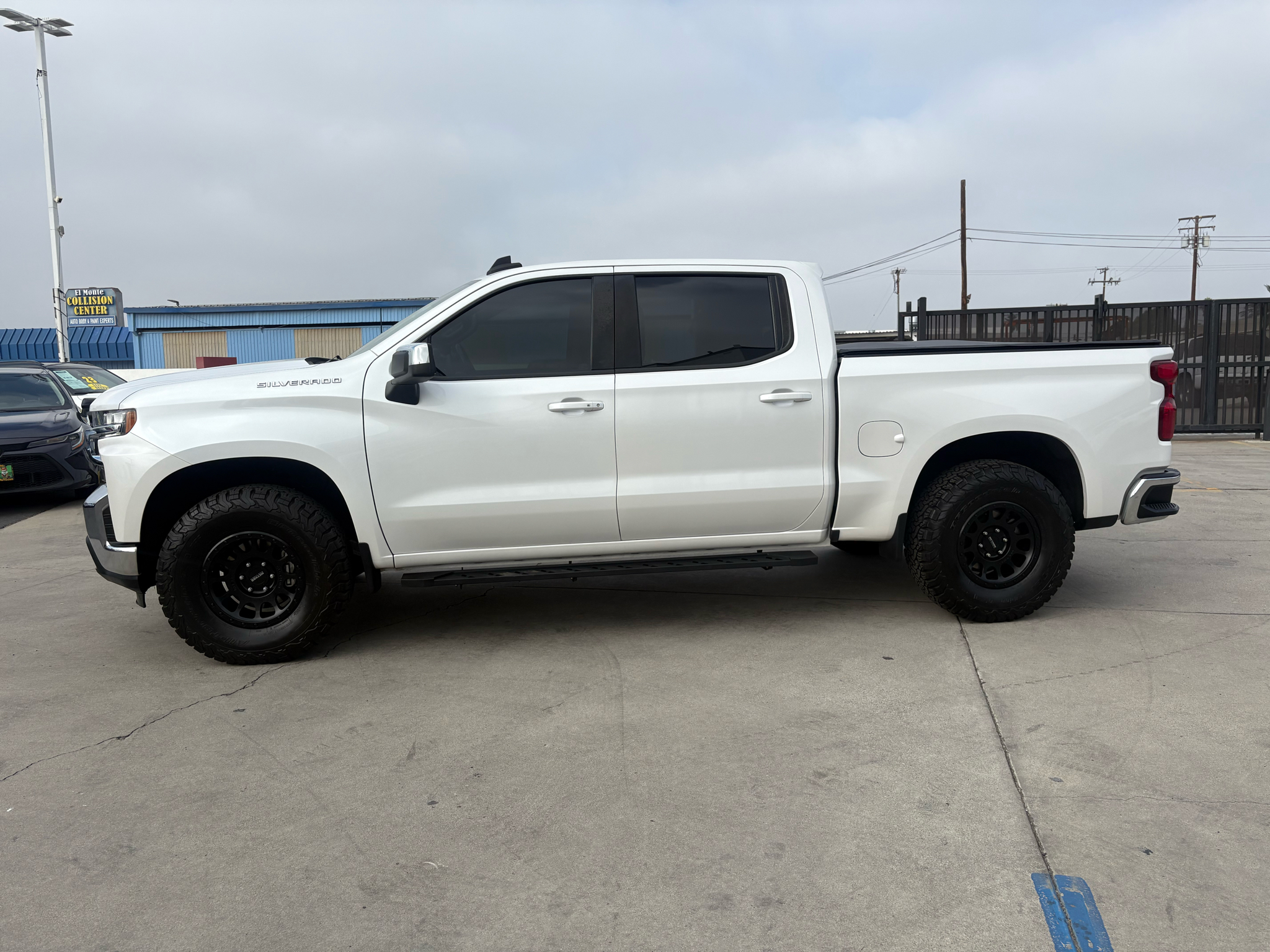 Chevrolet Silverado 1500 2WD Crew Cab 147" LT 2021