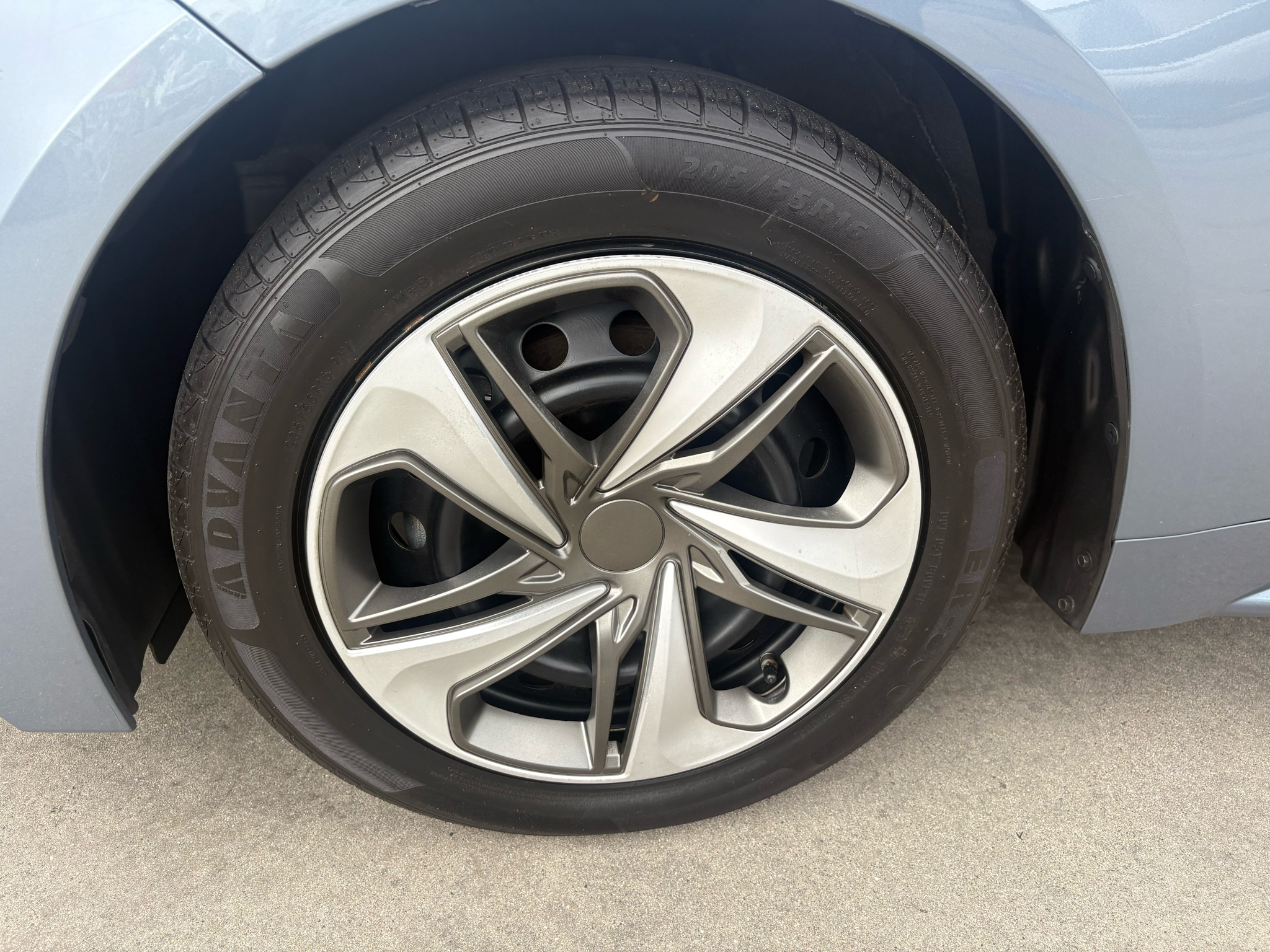 Toyota Corolla LE CVT (Natl) 2022