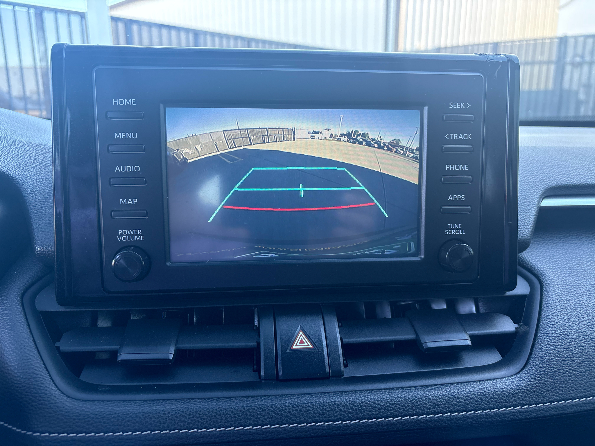 Toyota RAV4 XLE FWD (Natl) 2019