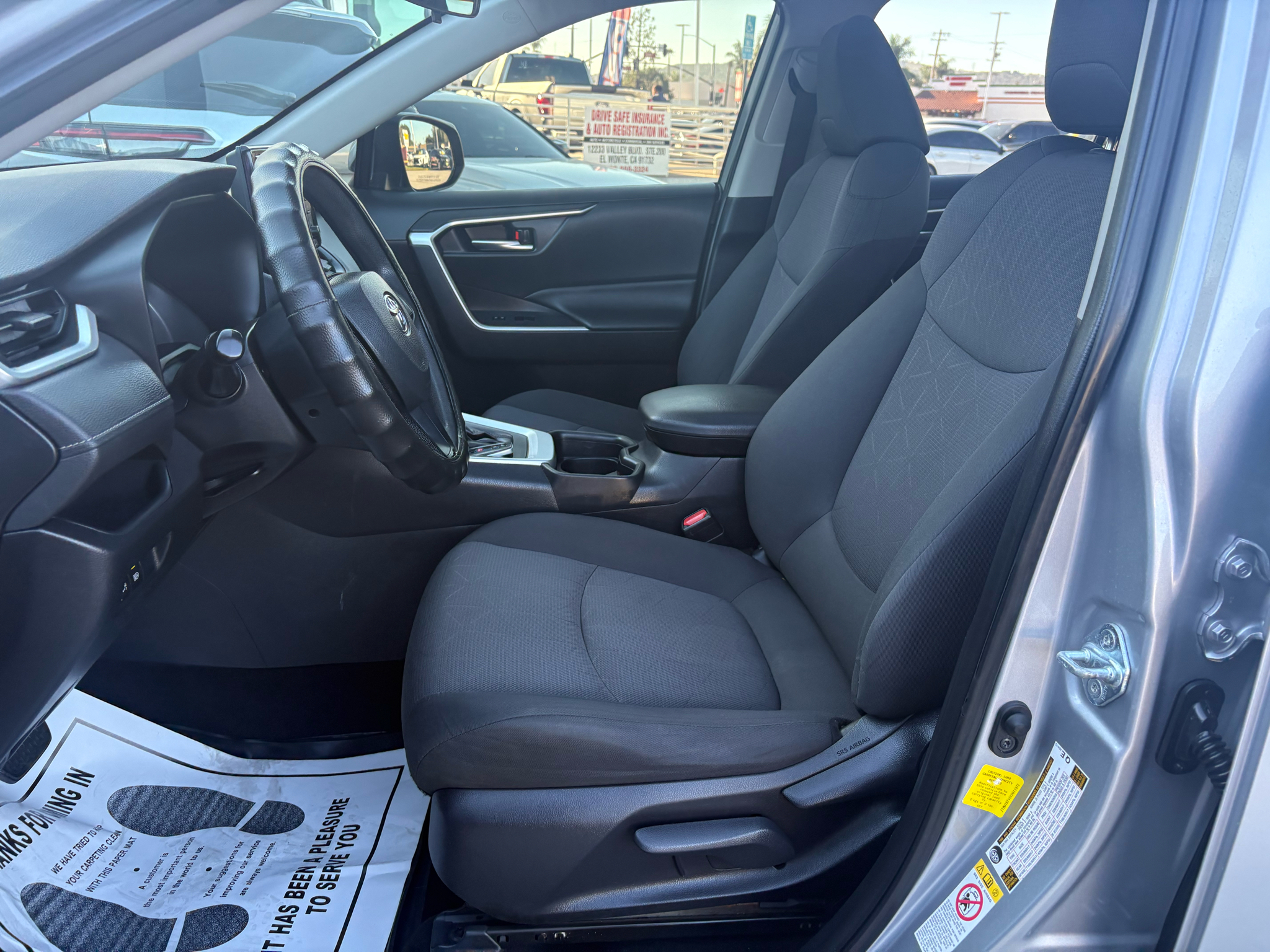 Toyota RAV4 XLE FWD (Natl) 2019