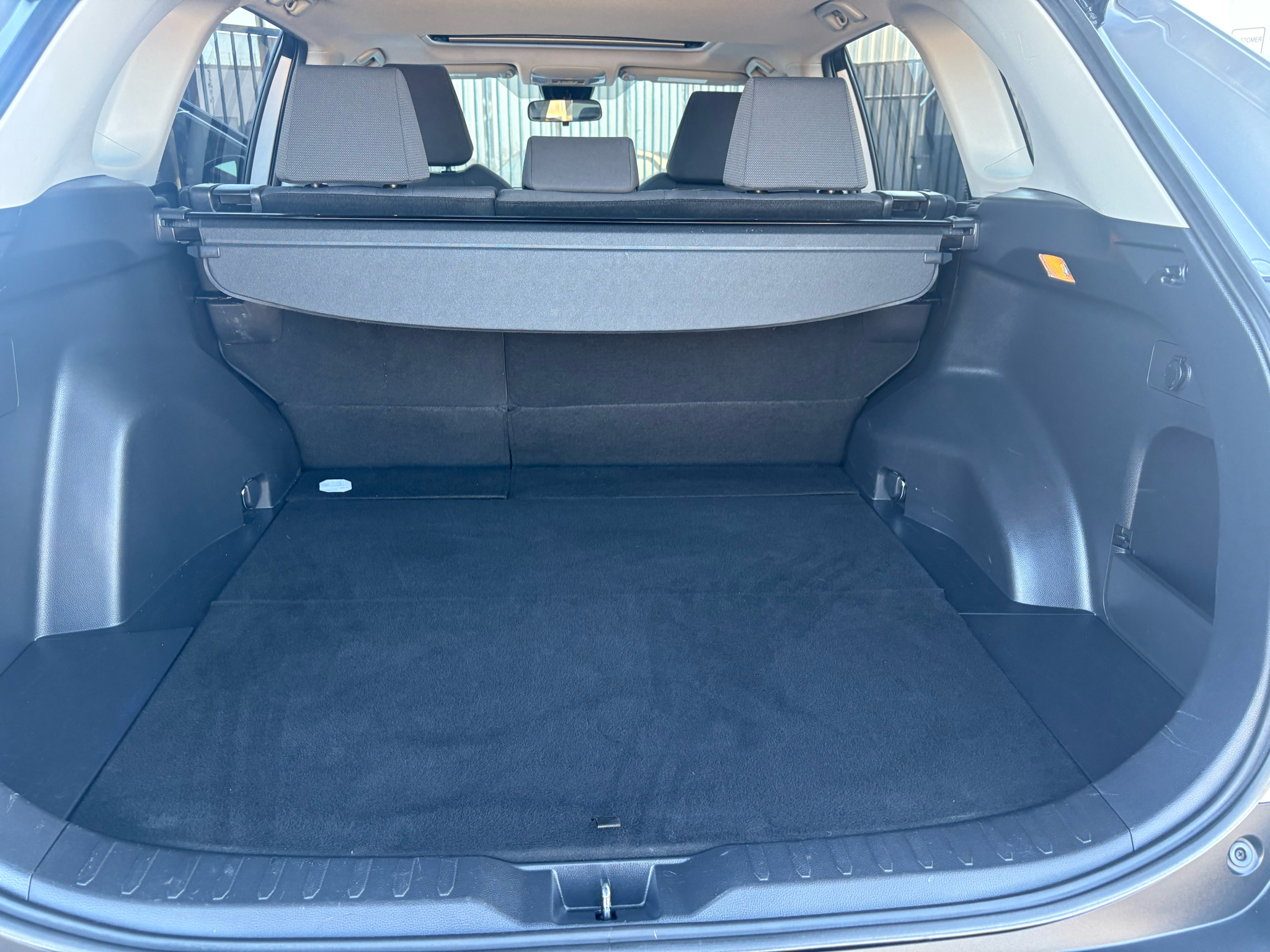 Toyota RAV4 XLE FWD (Natl) 2019