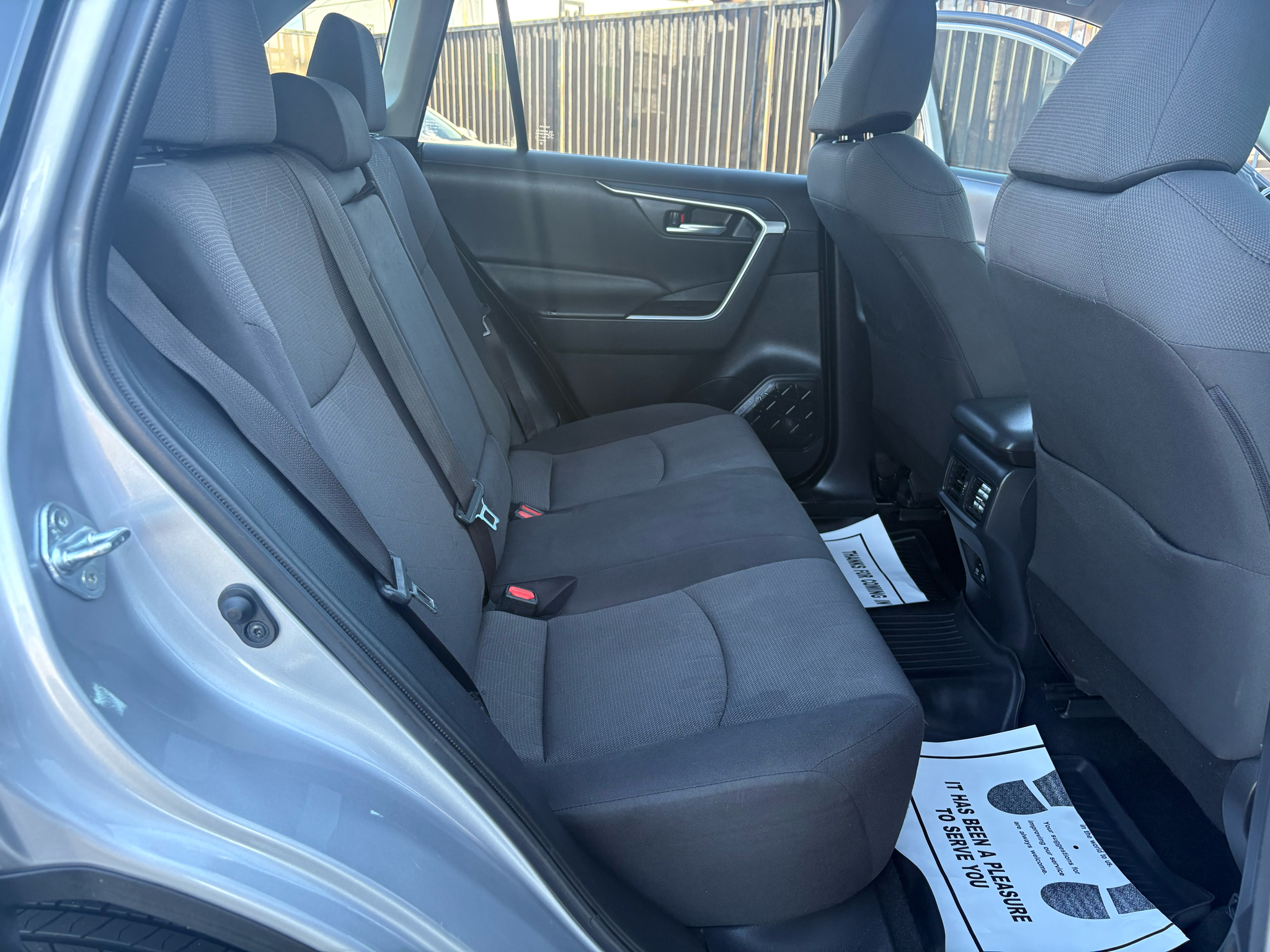 Toyota RAV4 XLE FWD (Natl) 2019