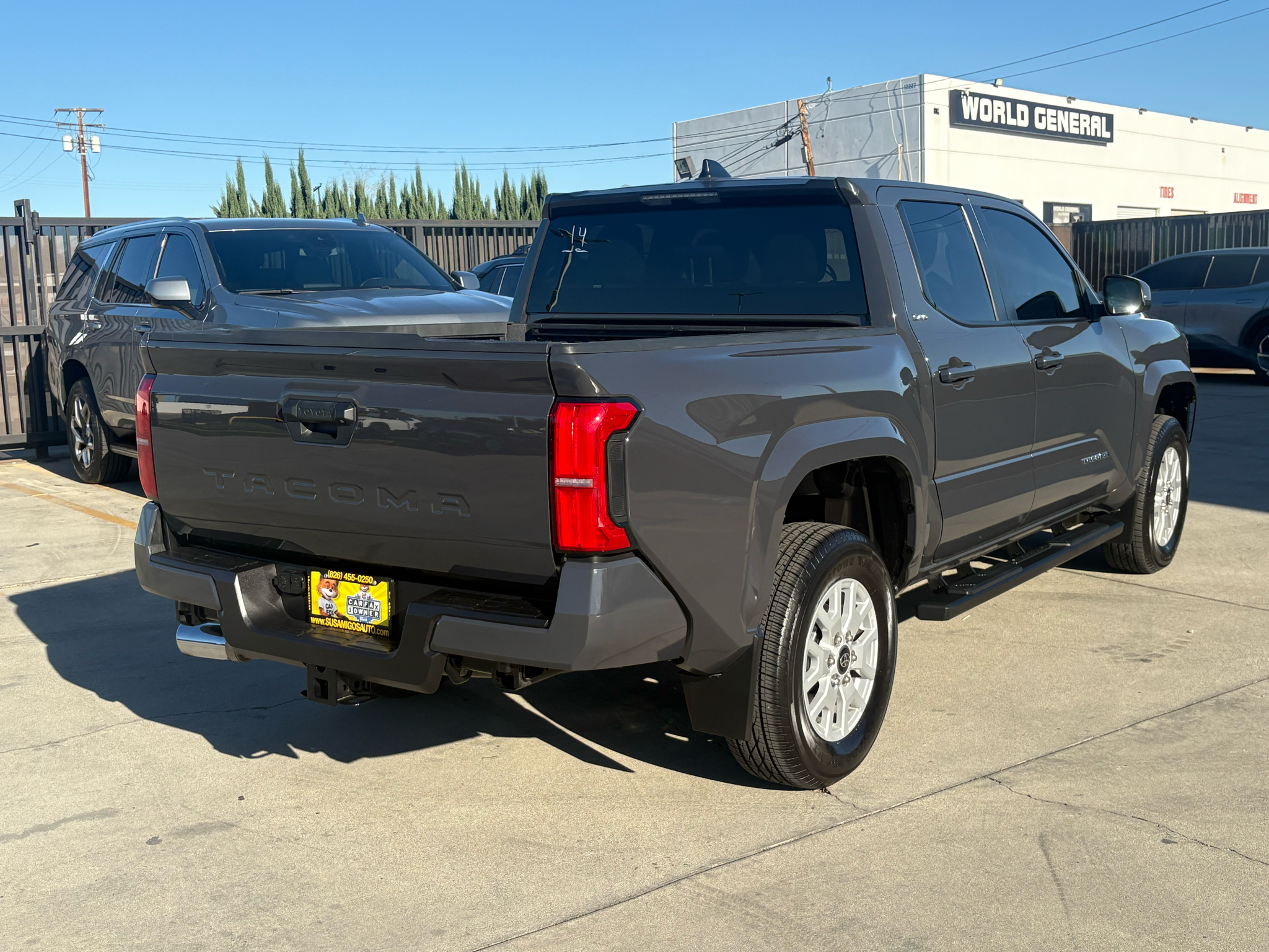 Toyota Tacoma 2WD SR5 Double Cab 5' Bed I4 AT (Natl) 2024