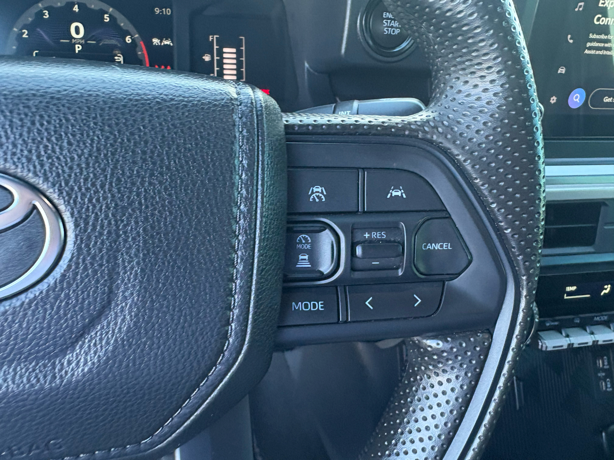 Toyota Tacoma 2WD SR5 Double Cab 5' Bed I4 AT (Natl) 2024