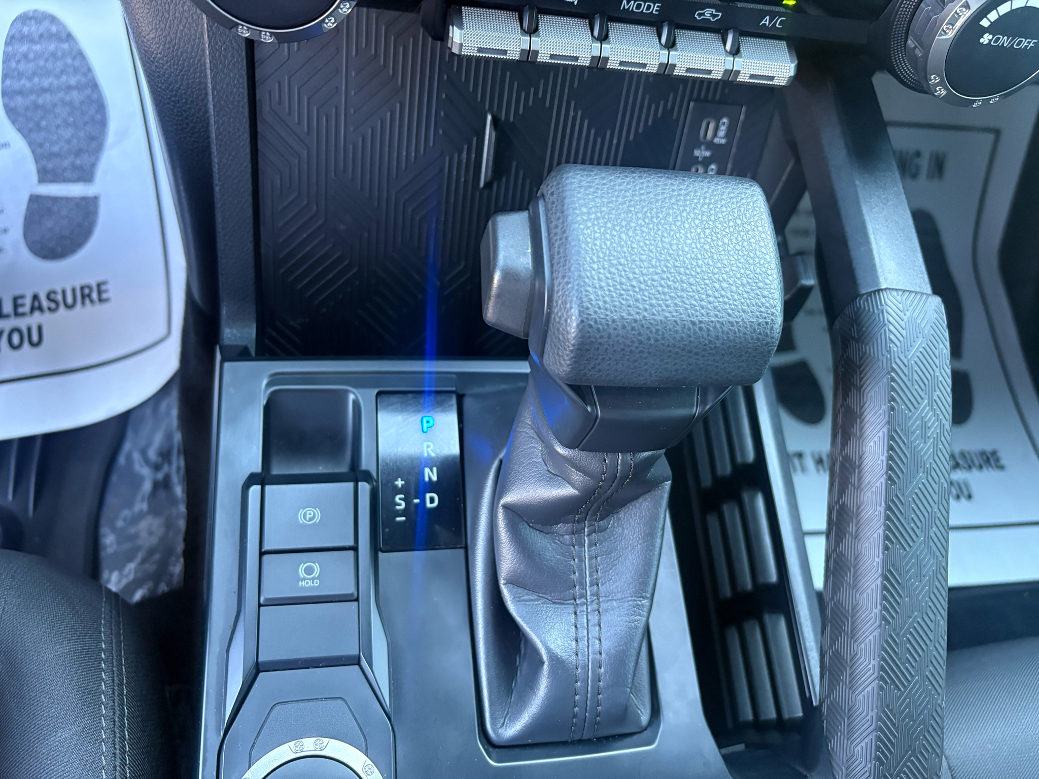 Toyota Tacoma 2WD SR5 Double Cab 5' Bed I4 AT (Natl) 2024