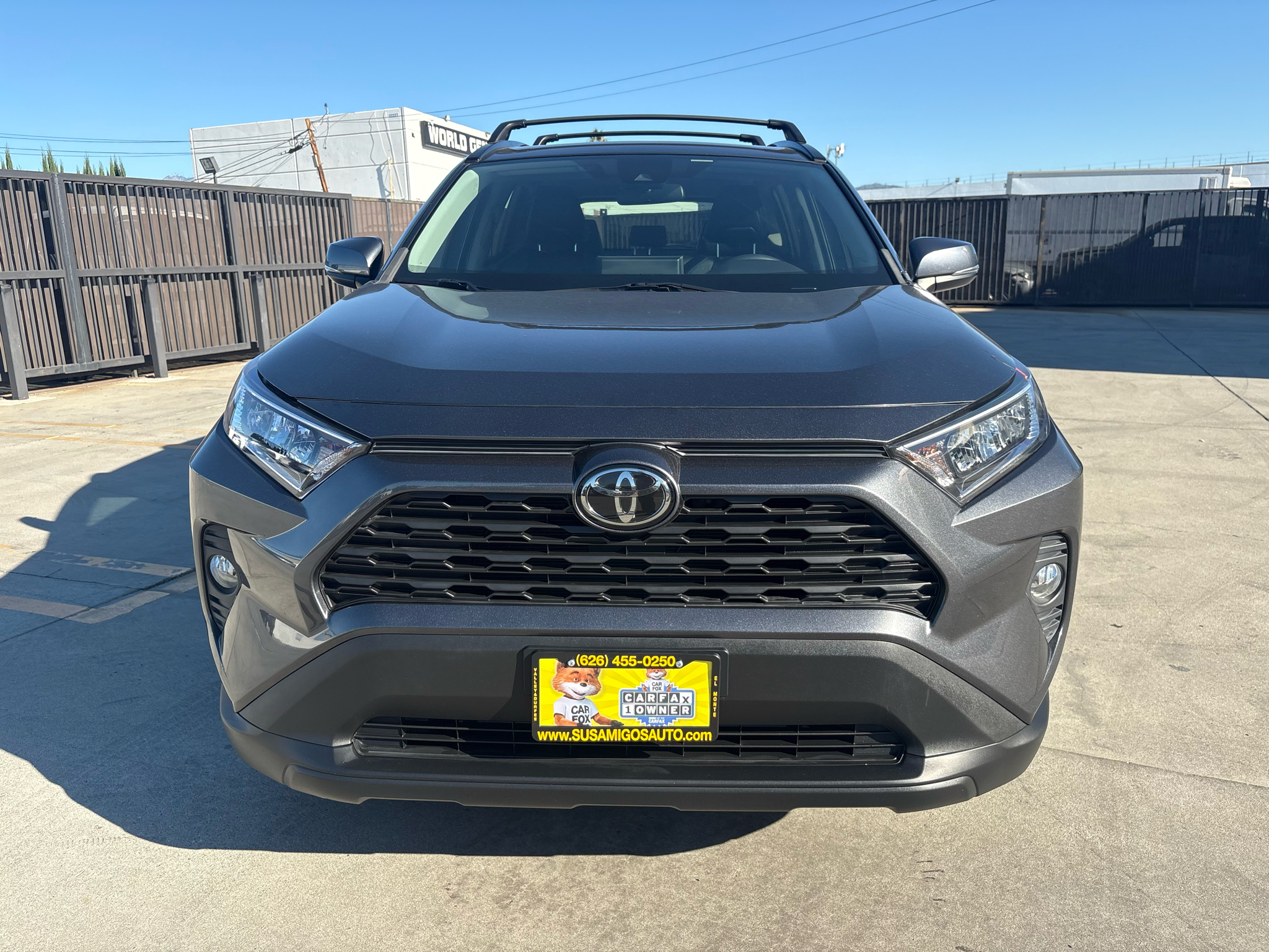 Toyota RAV4 XLE Premium FWD (Natl) 2021