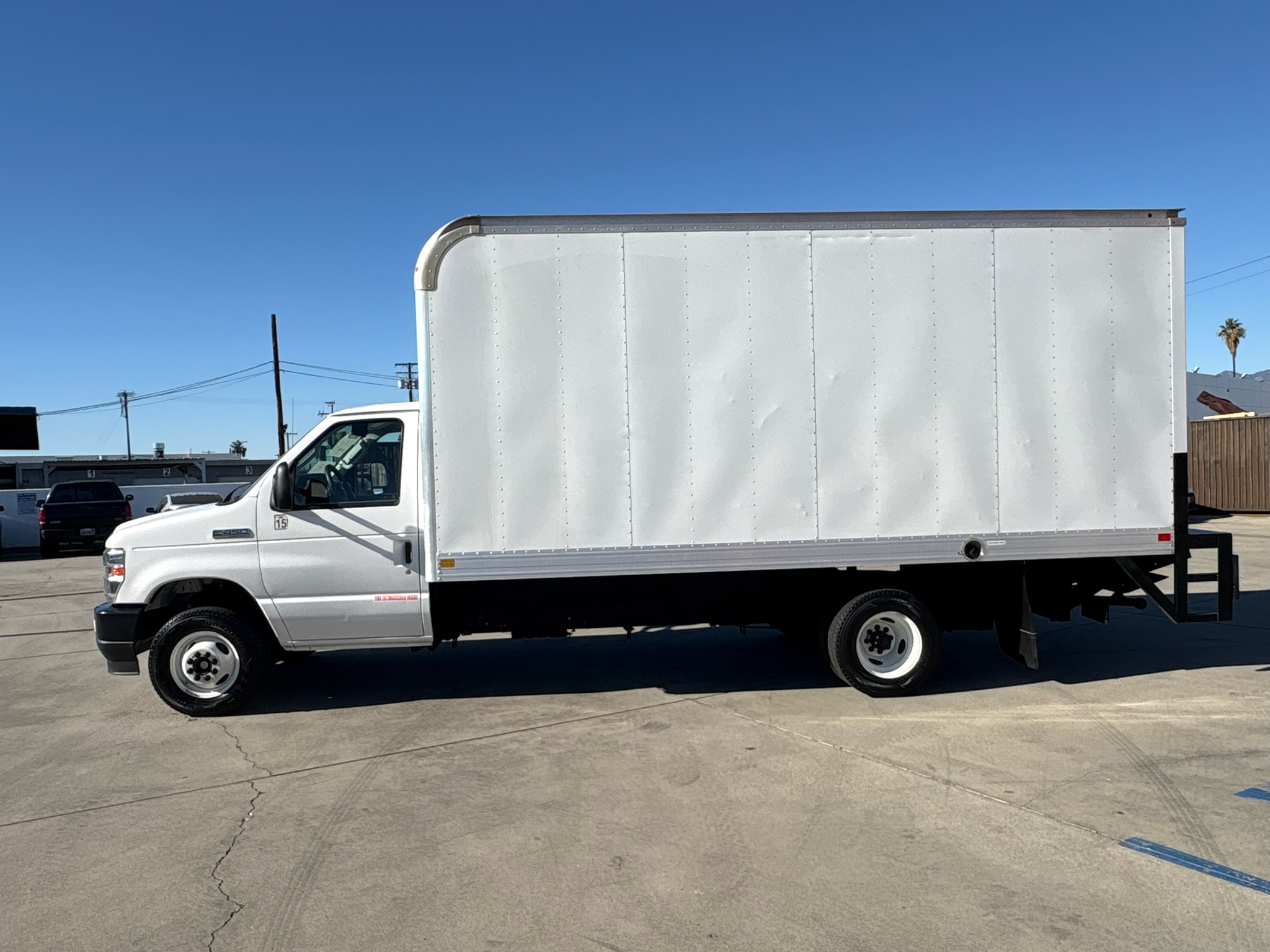 Ford E-Series Cutaway E-450 DRW 158" WB 2021