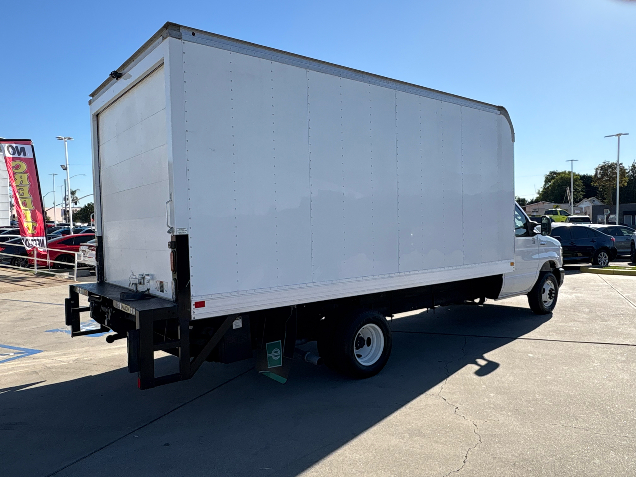 Ford E-Series Cutaway E-450 DRW 158" WB 2021