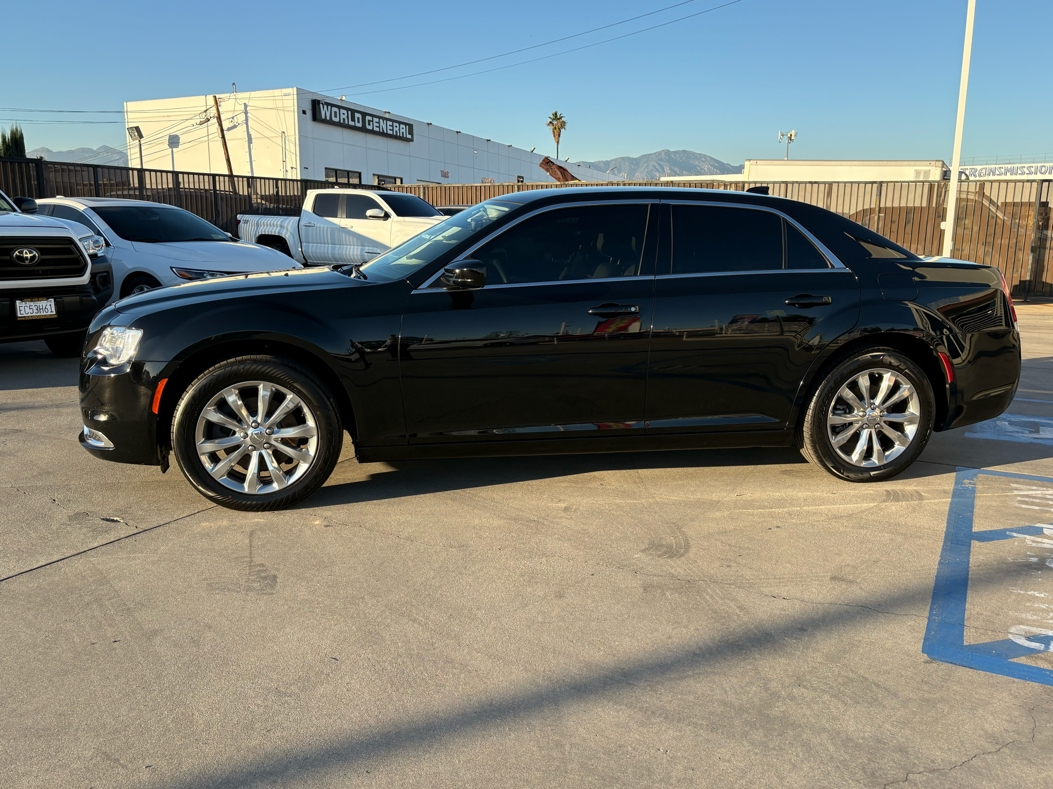 Chrysler 300 Touring AWD 2023