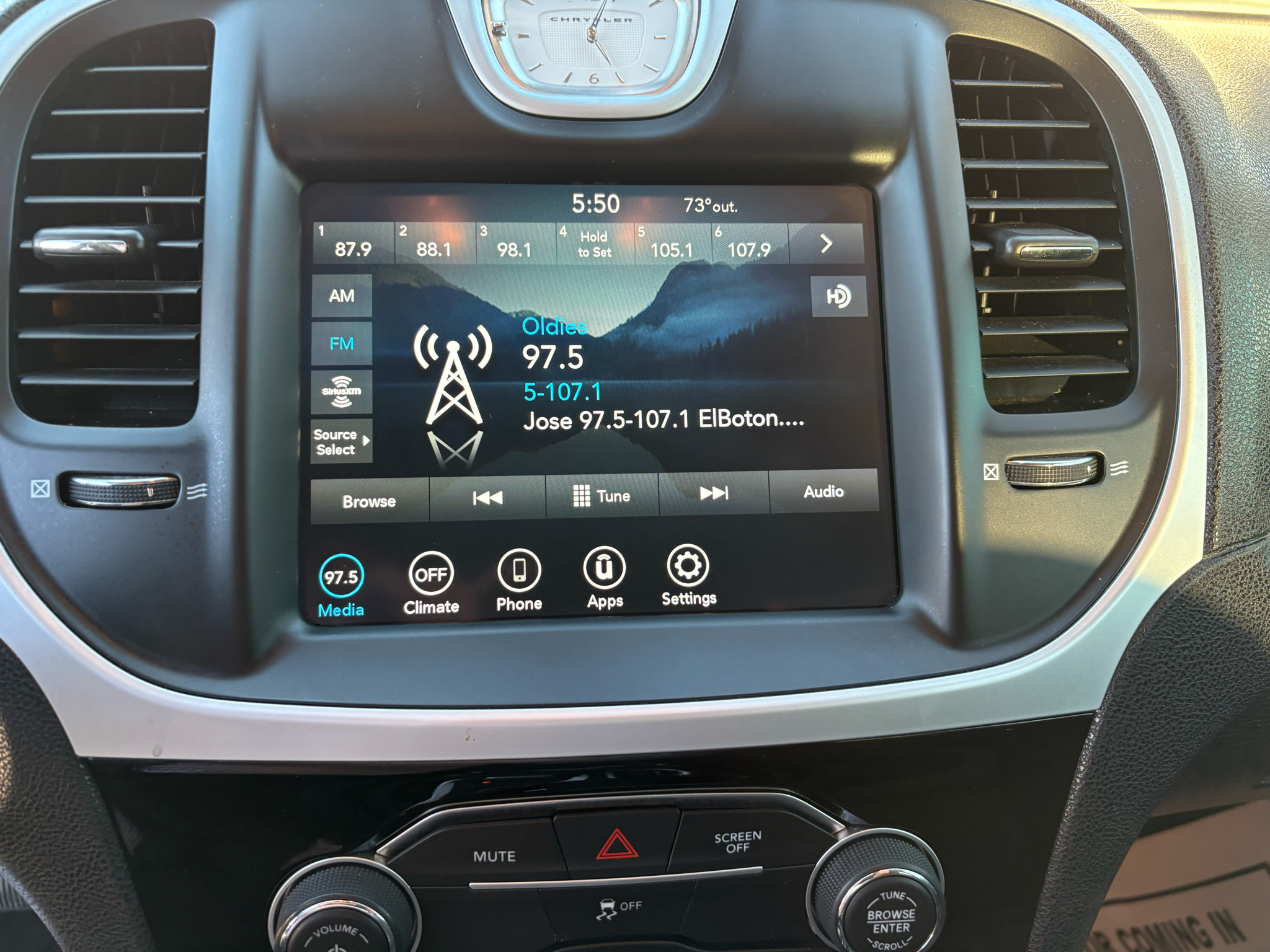 Chrysler 300 Touring AWD 2023