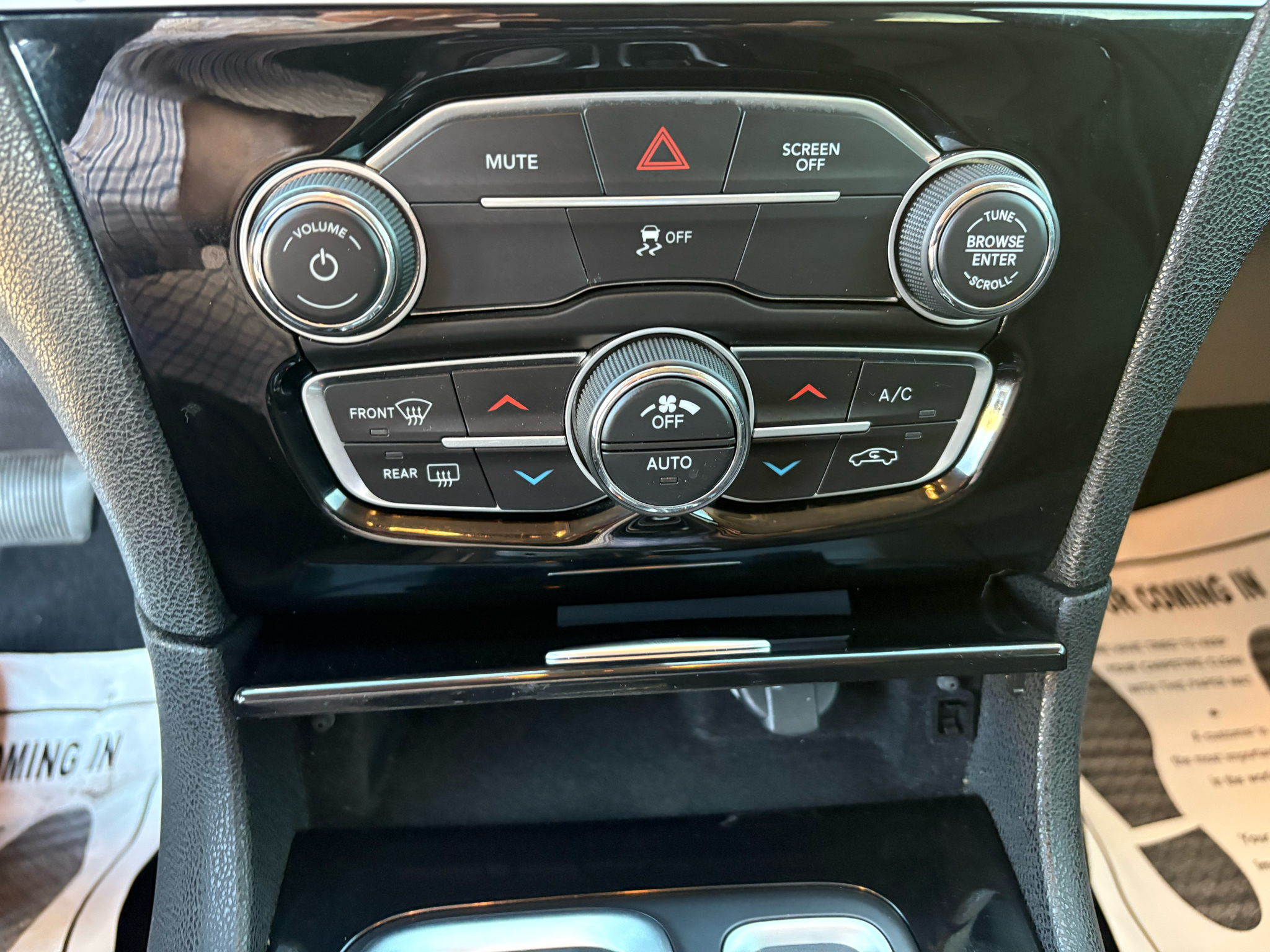 Chrysler 300 Touring AWD 2023