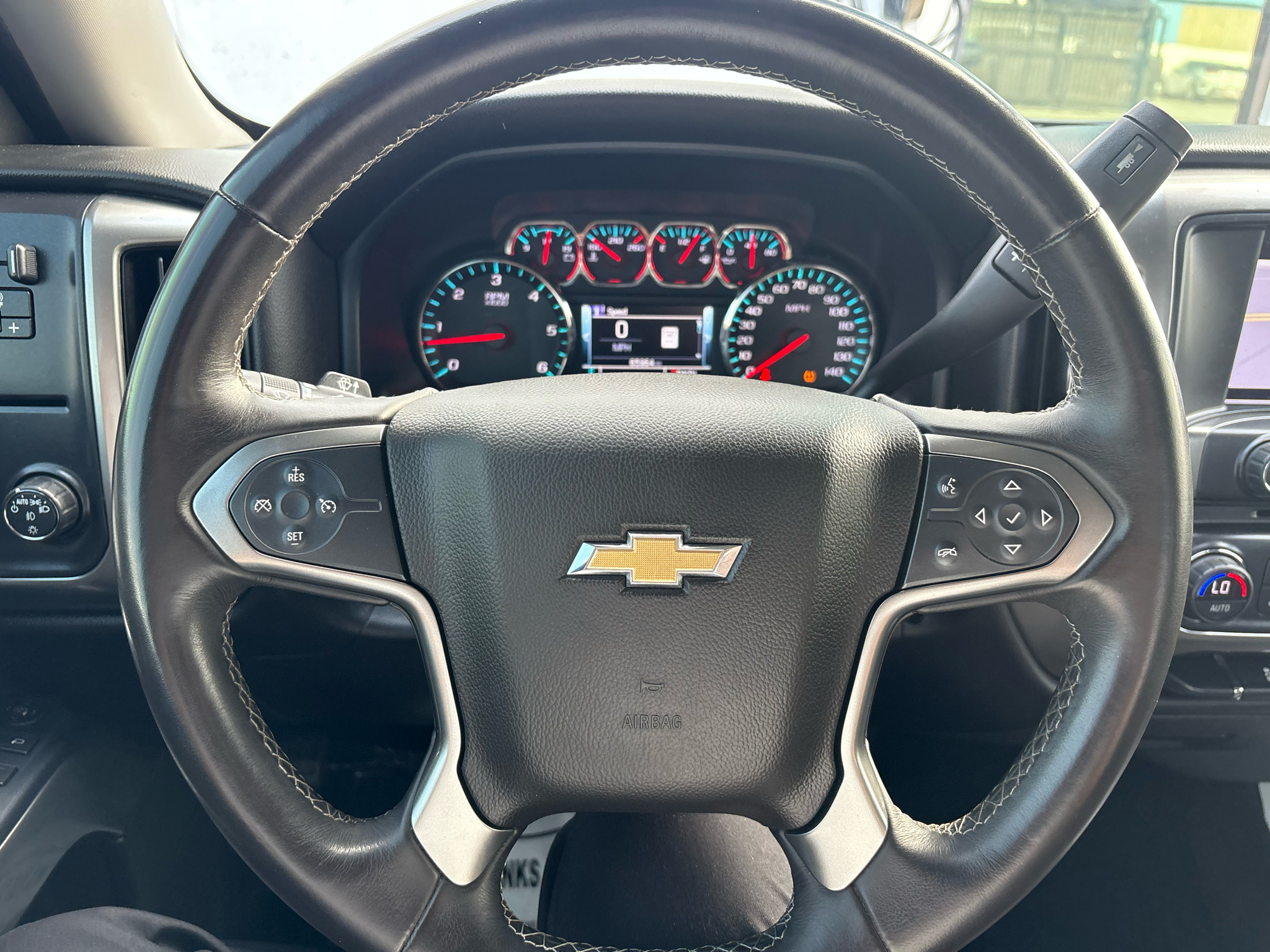 Chevrolet Silverado 1500 2WD Crew Cab 143.5" LT w/1LT 2017
