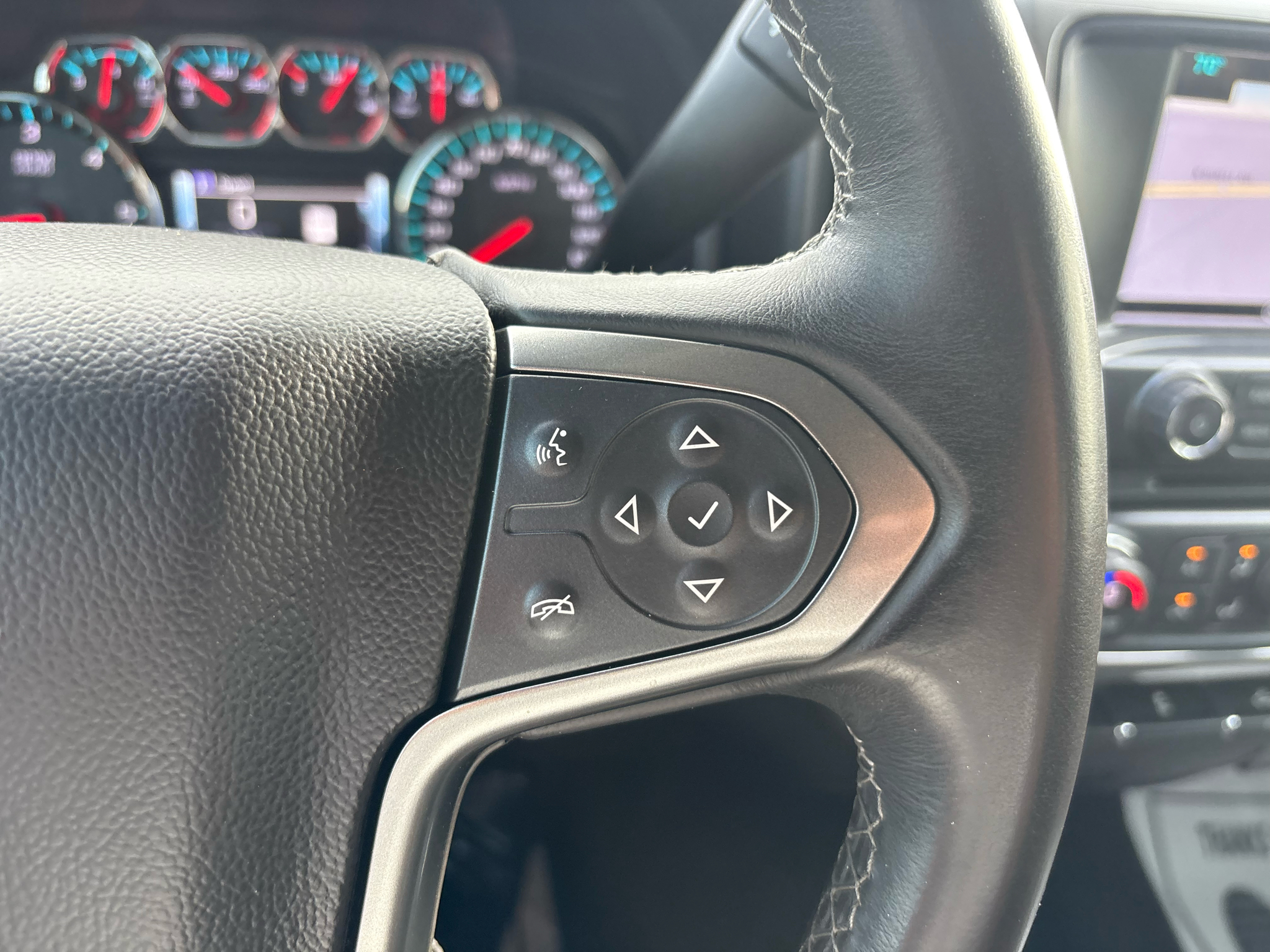 Chevrolet Silverado 1500 2WD Crew Cab 143.5" LT w/1LT 2017