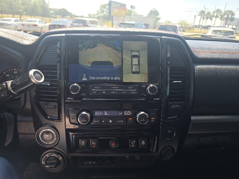 Nissan Titan 4WD Crew Cab SWB PRO-4X 2021 Nissan Titan 4WD Crew Cab SWB PRO-4X 2021