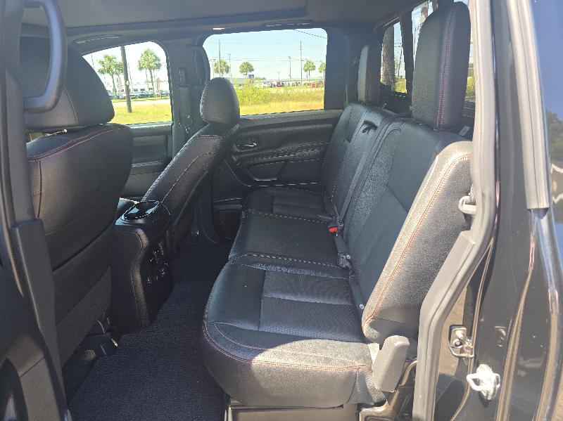 Nissan Titan 4WD Crew Cab SWB PRO-4X 2021 Nissan Titan 4WD Crew Cab SWB PRO-4X 2021