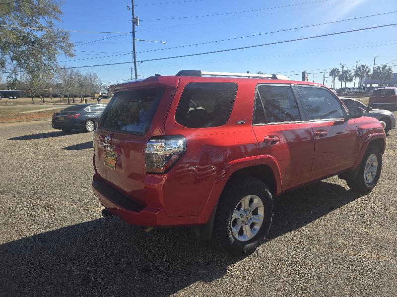 Toyota 4Runner SR5 2021
