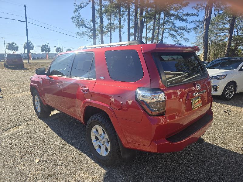 Toyota 4Runner SR5 2021