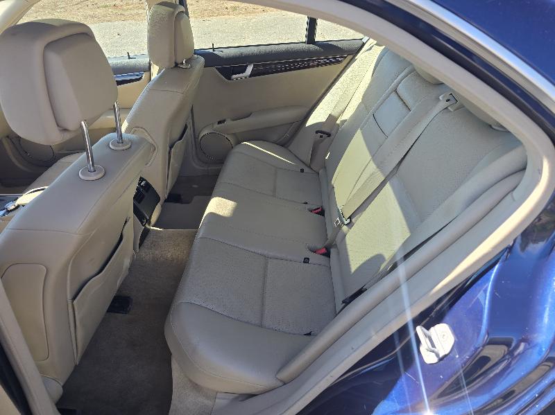 Mercedes-Benz C-Class C300 4MATIC Luxury Sedan 2012