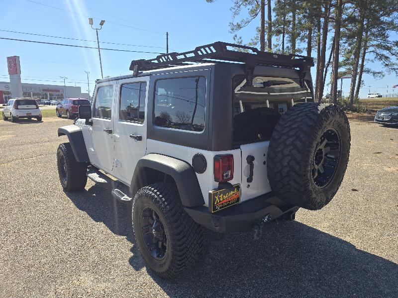 Jeep Wrangler Unlimited Rubicon 4WD 2015