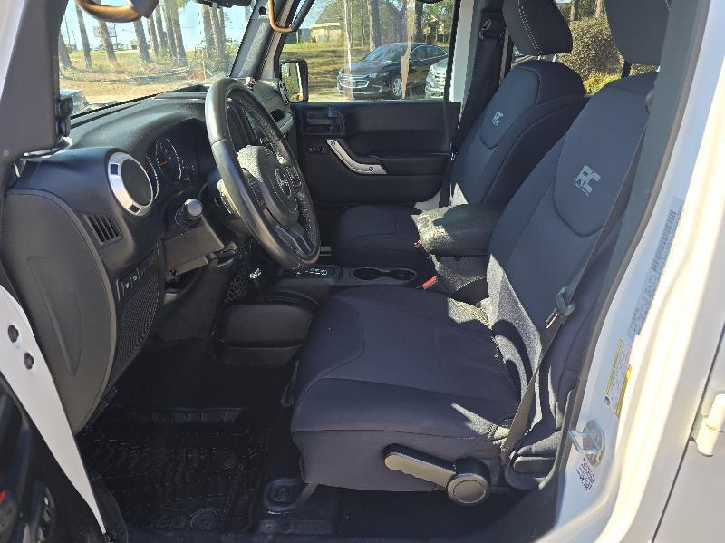 Jeep Wrangler Unlimited Rubicon 4WD 2015