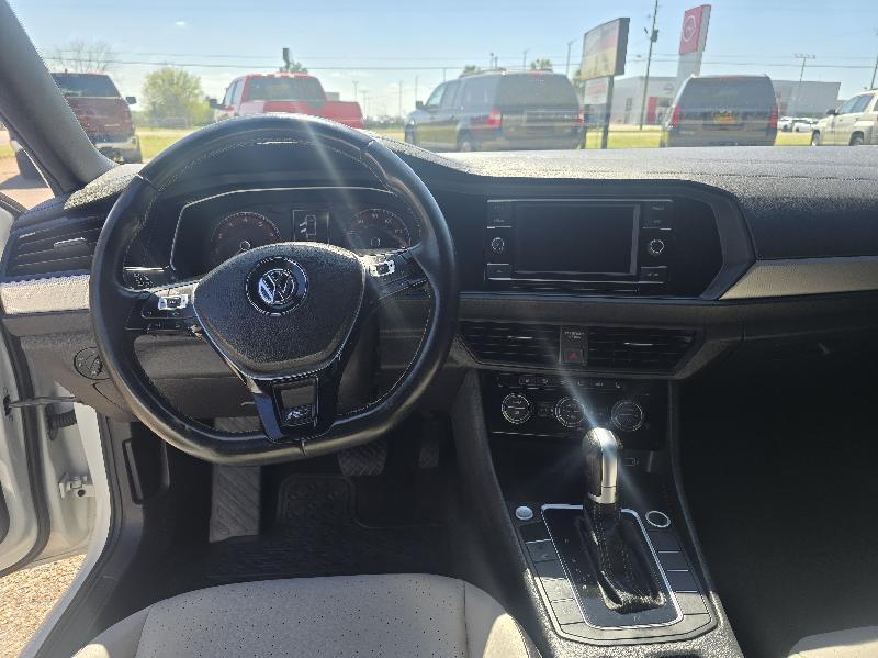 Volkswagen Jetta 1.4T R-Line 8A 2019
